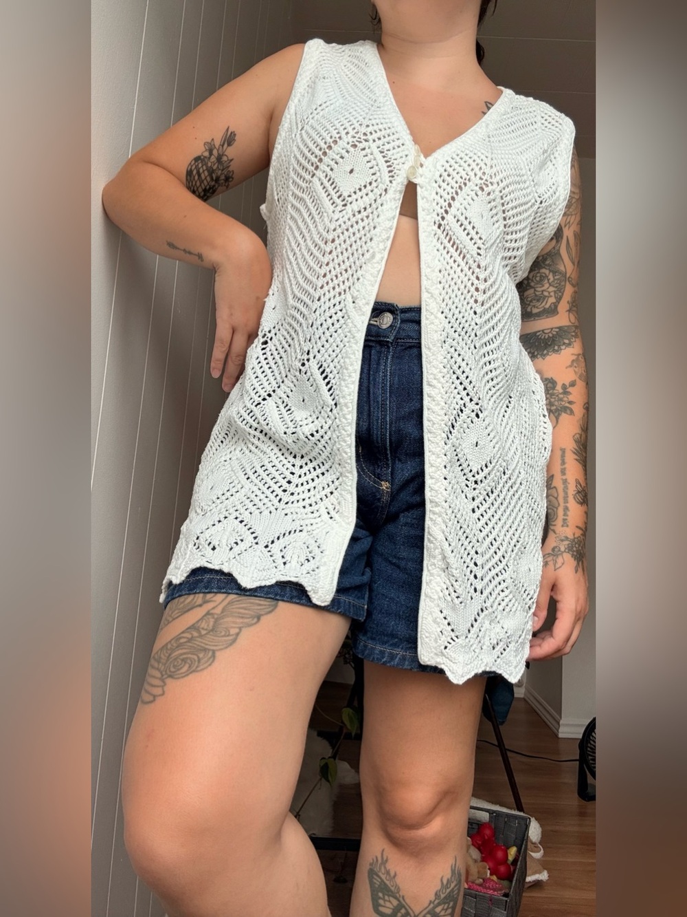 Vintage white Crochet Sleeveless Cardigan Vest